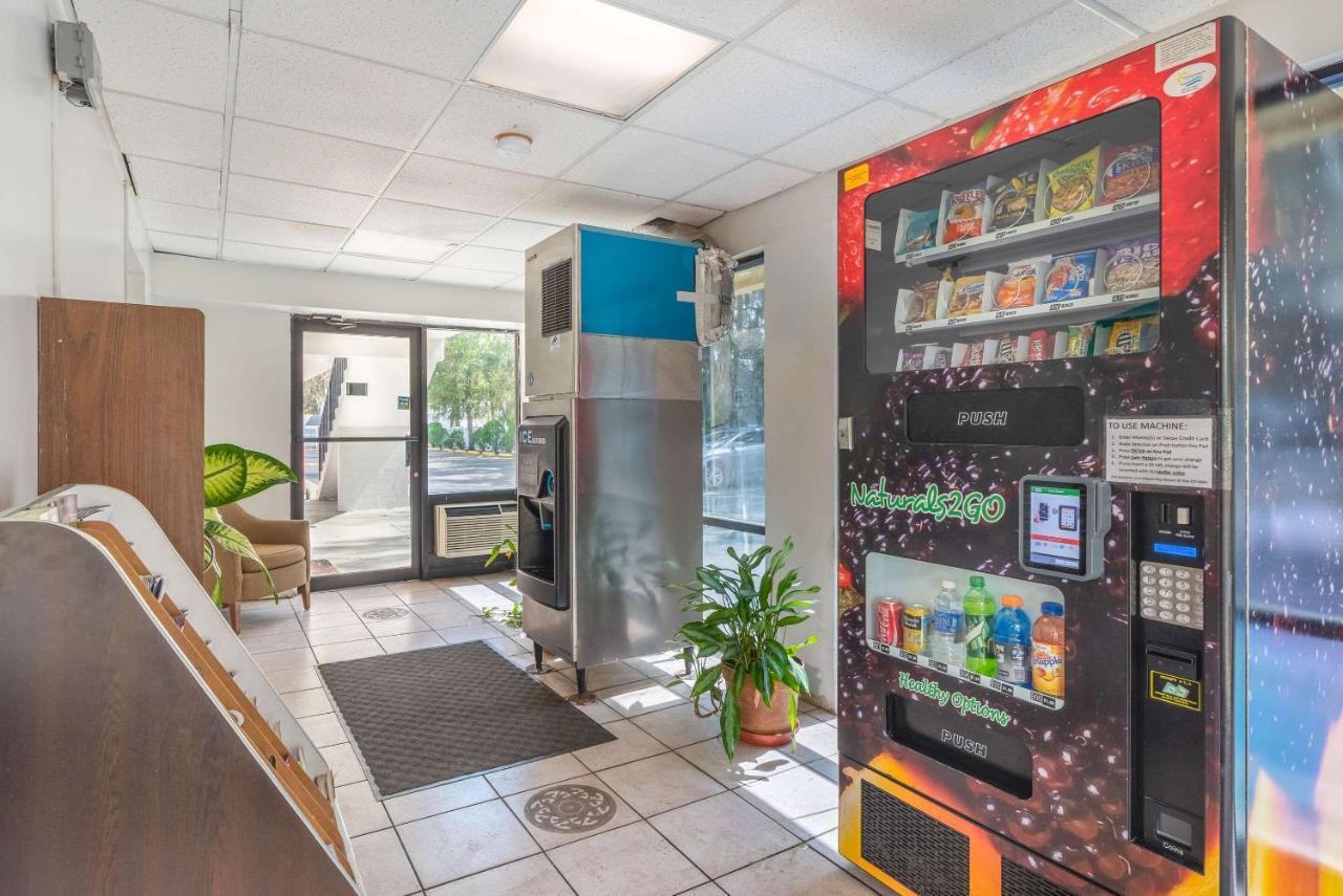 Econo Lodge University Gainesville Eksteriør billede