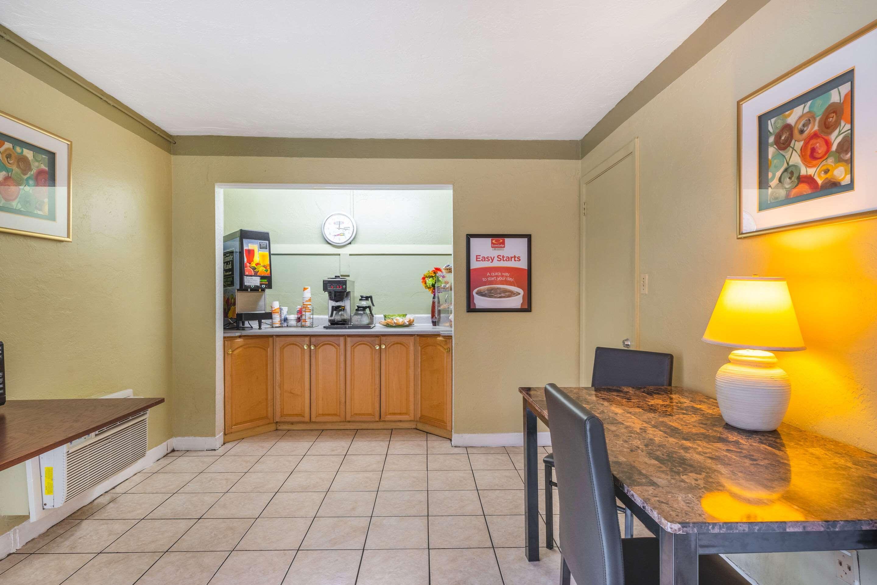 Econo Lodge University Gainesville Eksteriør billede