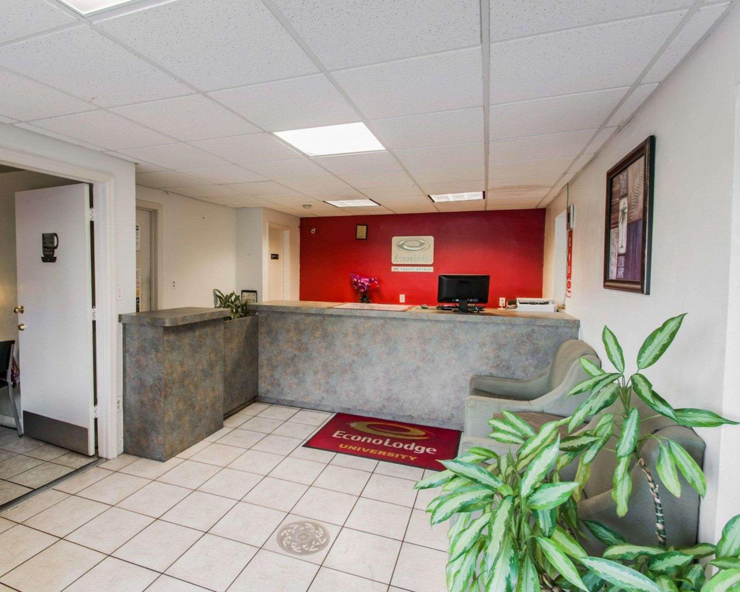 Econo Lodge University Gainesville Eksteriør billede